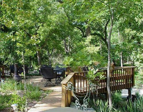 Creekhaven Inn & Spa Wimberley Bagian luar foto